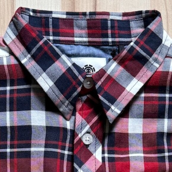 Boys Short Sleeve Shirt Bundle (2) - Picture 8 of 9